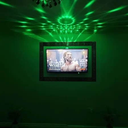 شقة A7tg Ground Floor Setup For Your Most Amazing & Relaxed + Free Parking + Free Fast Wifi * ليدز