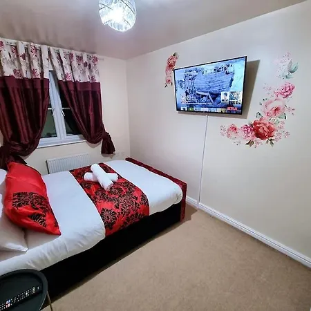 A7tg Ground Floor Setup For Your Most Amazing & Relaxed + Free Parking + Free Fast Wifi * *